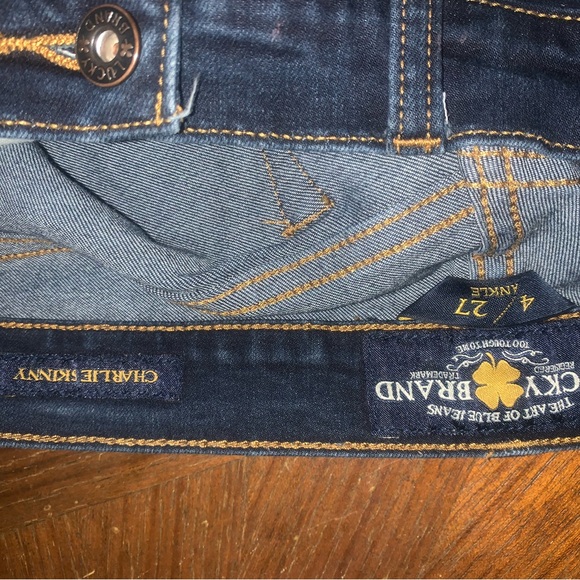 Lucky Brand Charlie Skinny size 4 - Picture 3 of 6